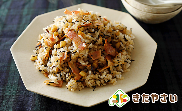 ごぼうとひじきのチャーハン